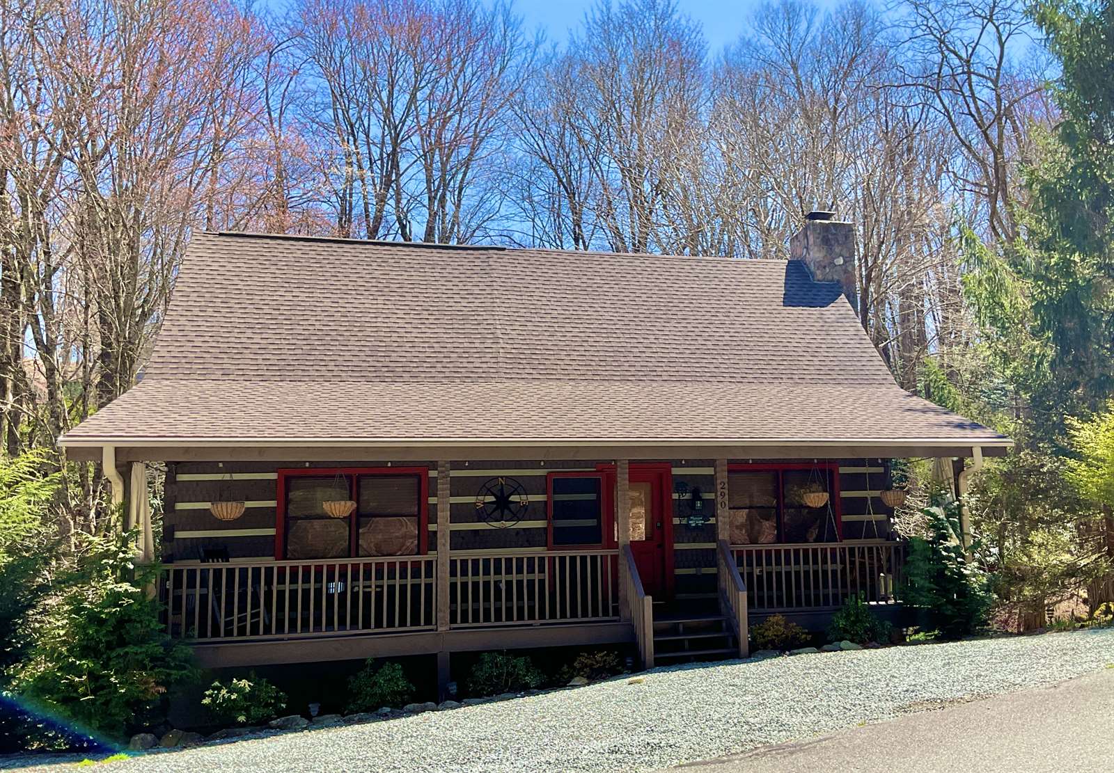 Hawks Lake Dr, Seven Devils, NC 28604