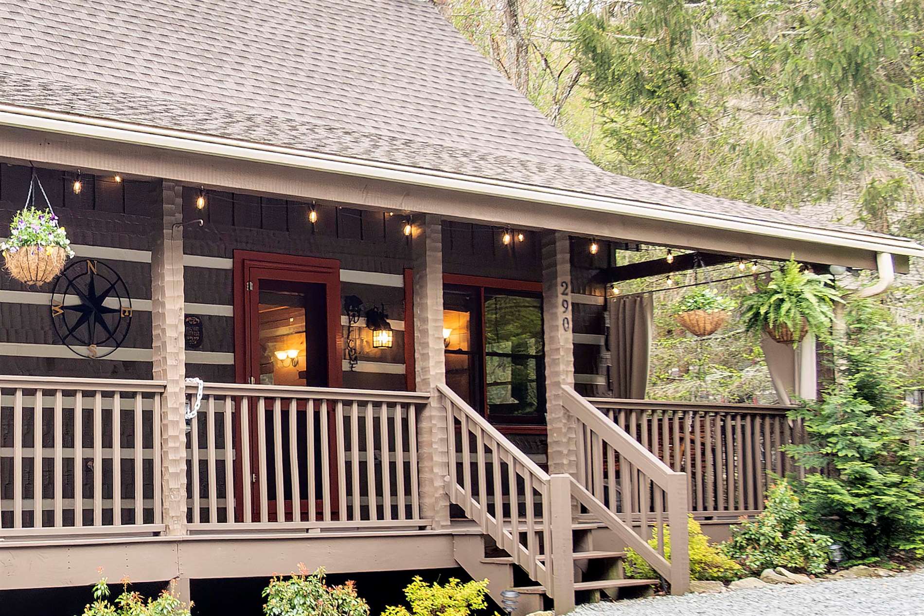 Hawks Lake Dr, Seven Devils, NC 28604