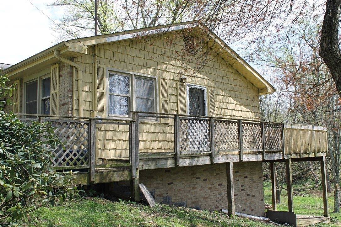 1064 Renton Rd., Plum Boro, PA 15239