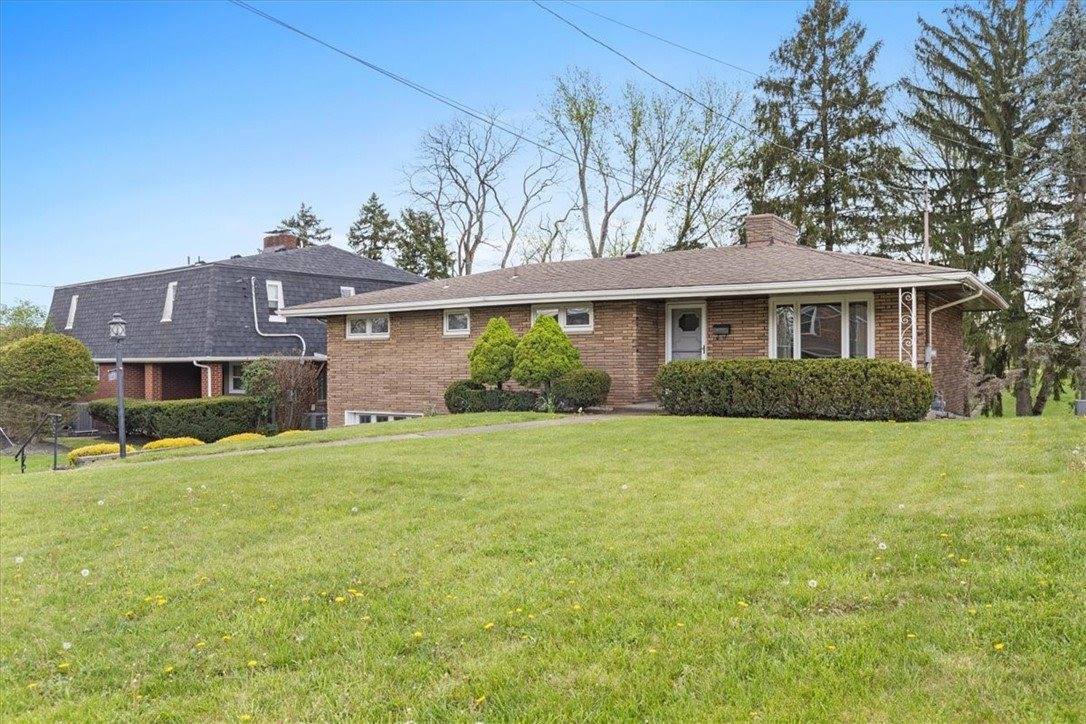 233 Commonwealth Ave, West Mifflin, PA 15122