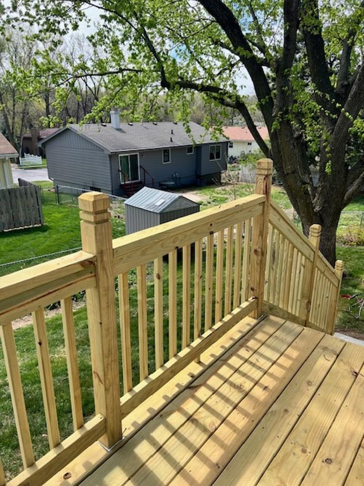 9415 Pratt Cir, Omaha, NE 68134