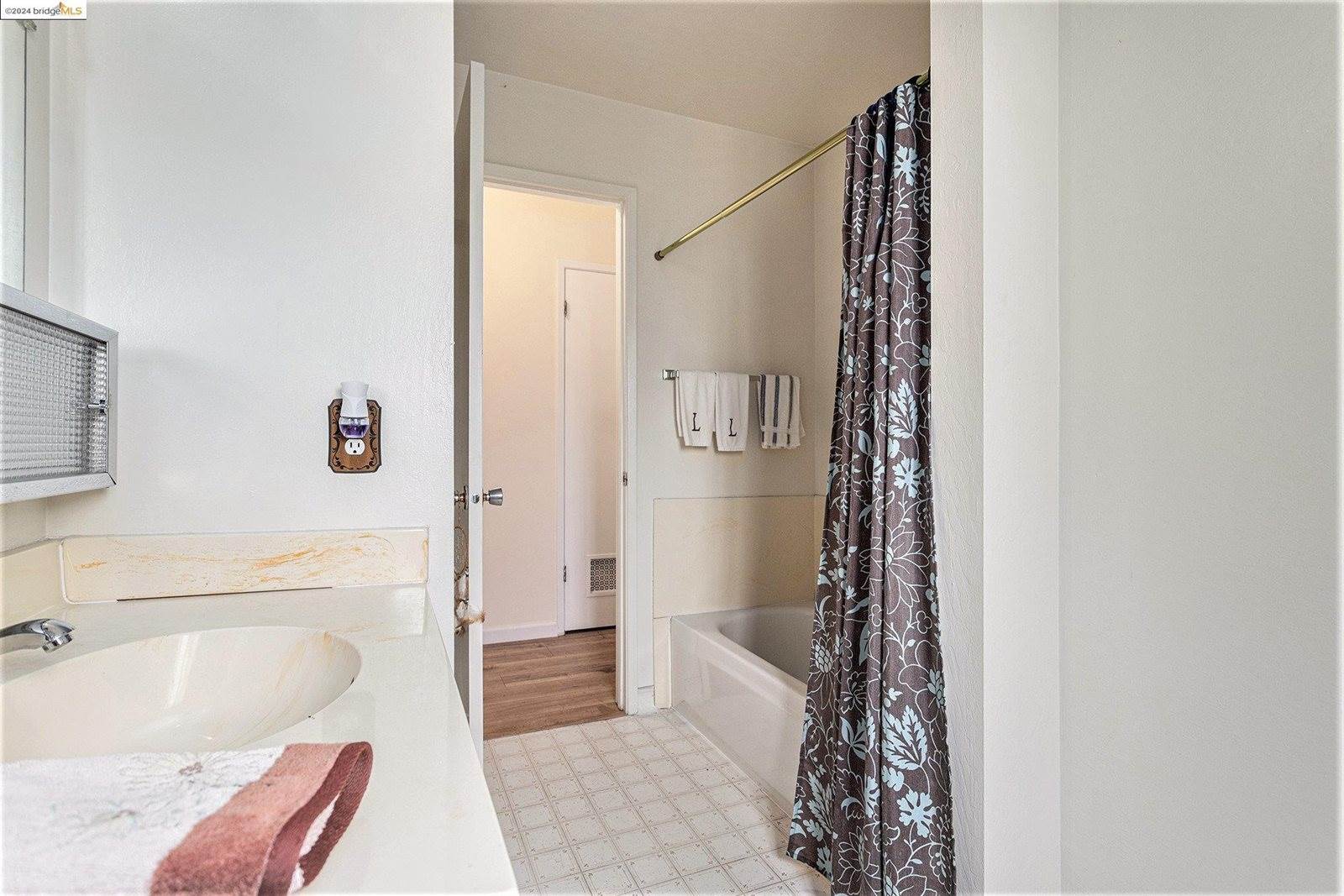 3217 Alger Rd, Antioch, CA 94509