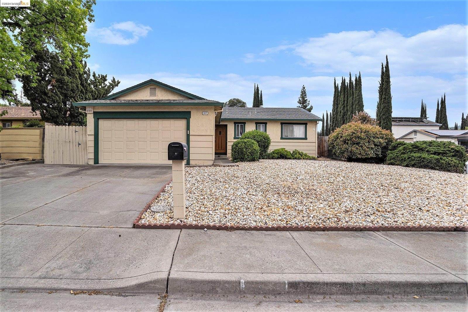 3217 Alger Rd, Antioch, CA 94509