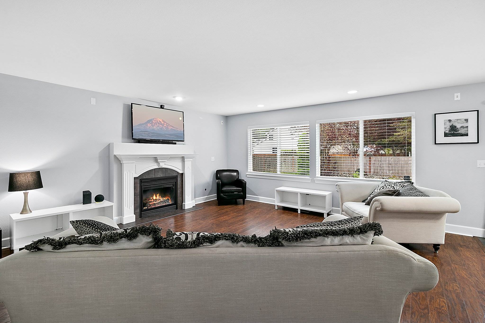 216 Johns St NE, Orting, WA 98360