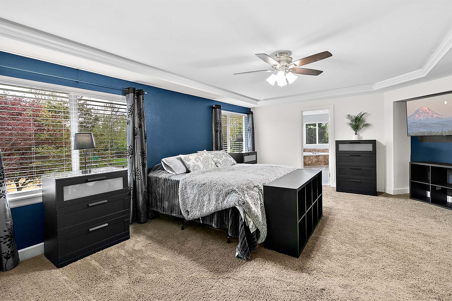 216 Johns St NE, Orting, WA 98360