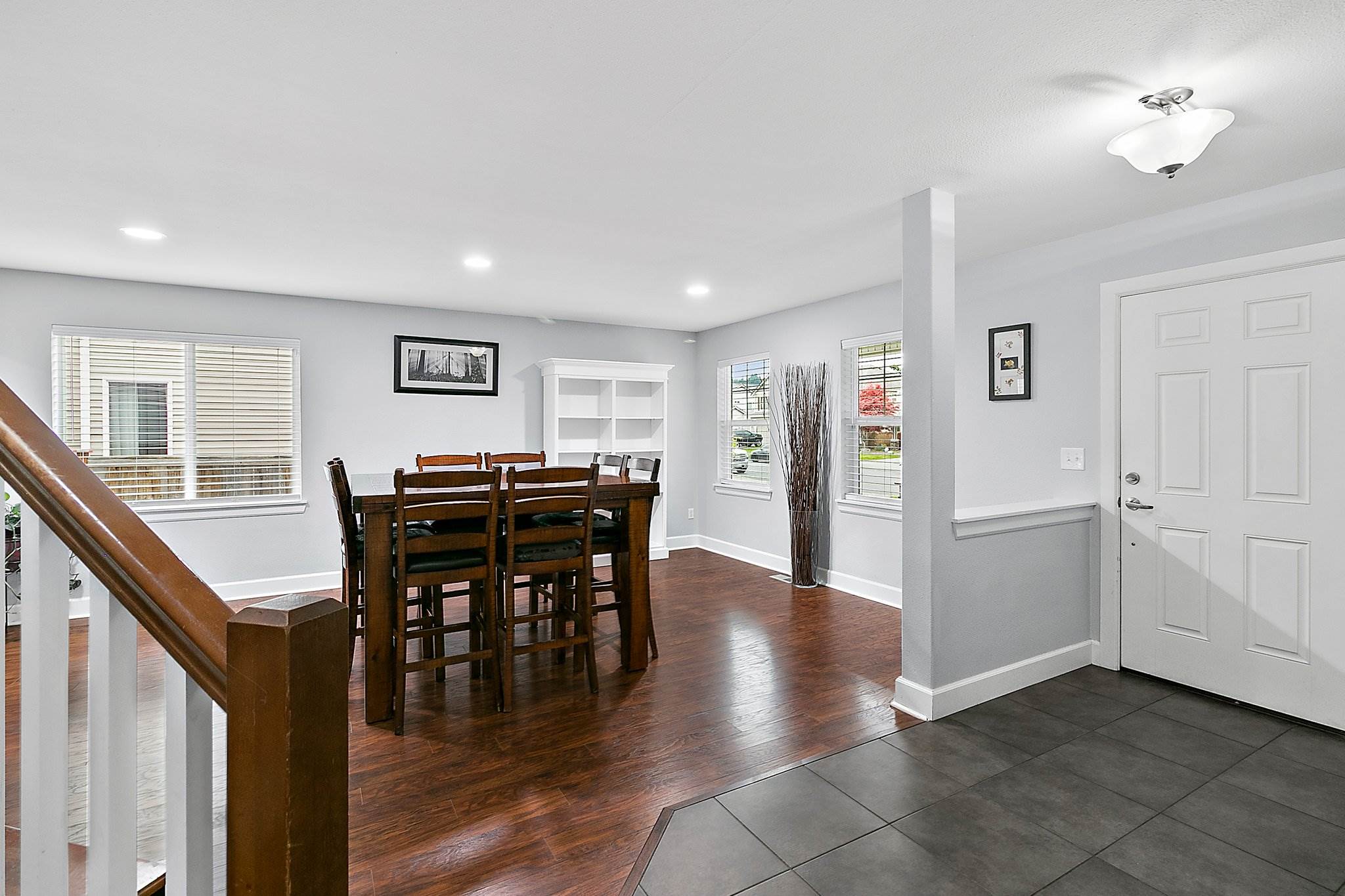 216 Johns St NE, Orting, WA 98360