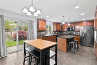 216 Johns St NE, Orting, WA 98360