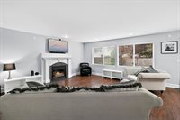 216 Johns St NE, Orting, WA 98360