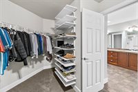 216 Johns St NE, Orting, WA 98360