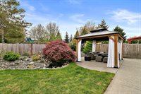 216 Johns St NE, Orting, WA 98360