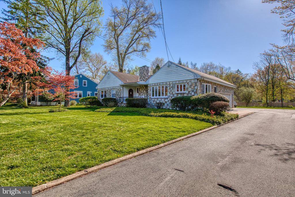 2177 Pennington Road, Ewing, NJ 08638