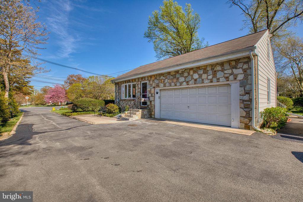 2177 Pennington Road, Ewing, NJ 08638