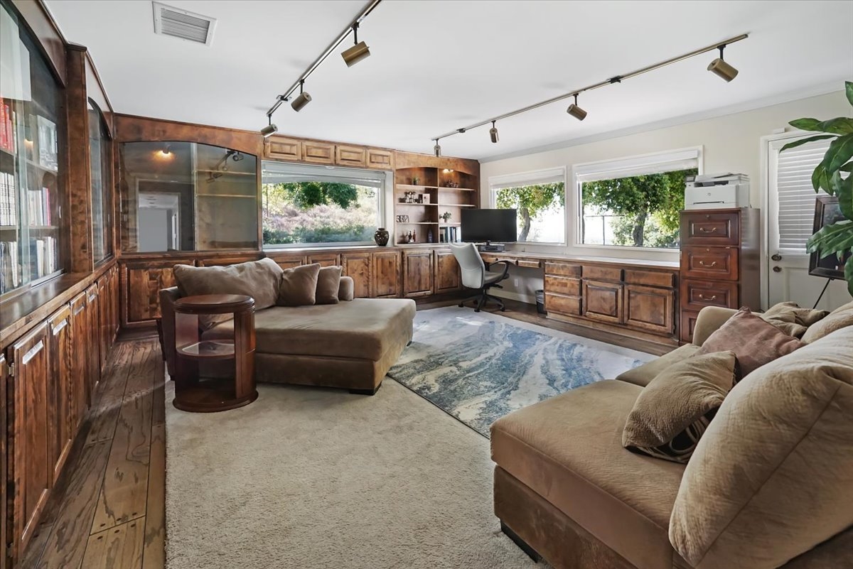 3621 Hemlock Drive, San Bernardino, CA 92404