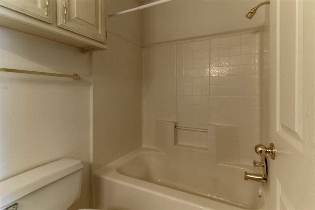 817 Clear View Court, Burleson, TX 76028