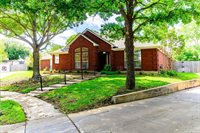 817 Clear View Court, Burleson, TX 76028