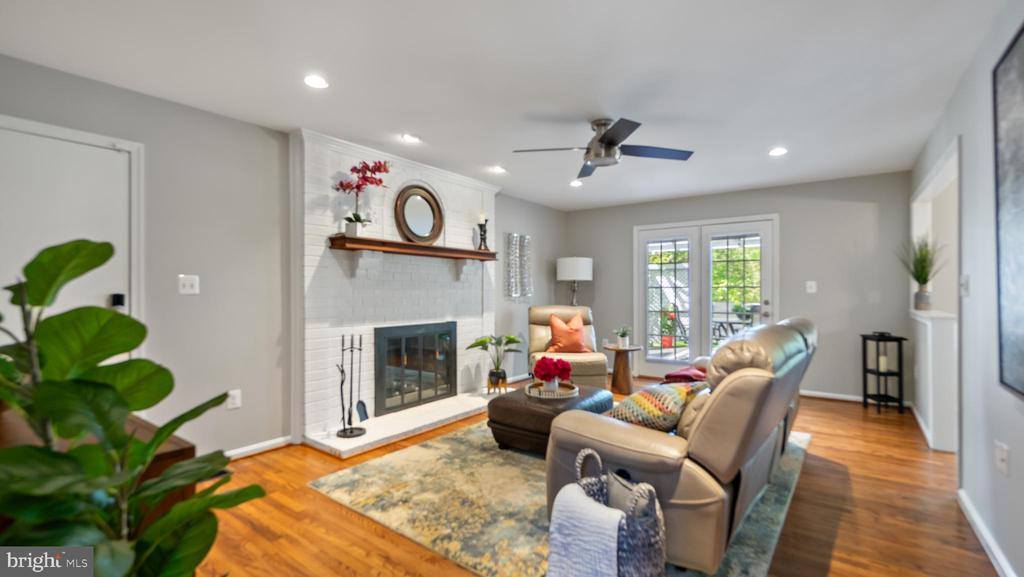 4940 Walkingfern Drive, Rockville, MD 20853