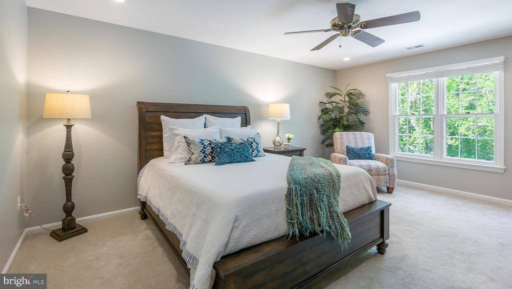 4940 Walkingfern Drive, Rockville, MD 20853