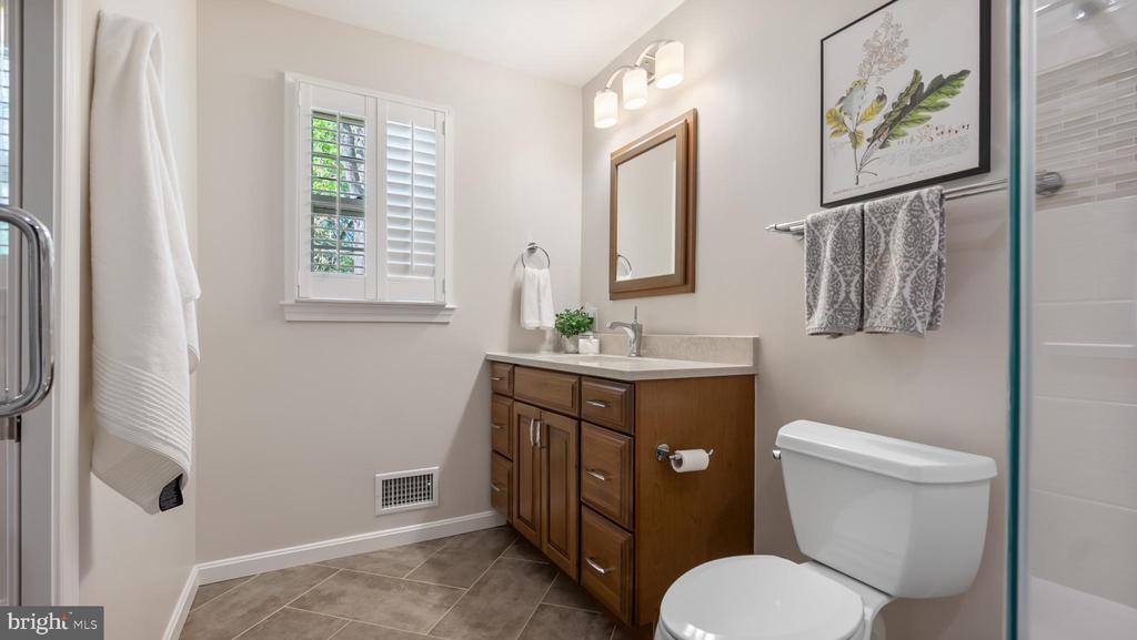 4940 Walkingfern Drive, Rockville, MD 20853