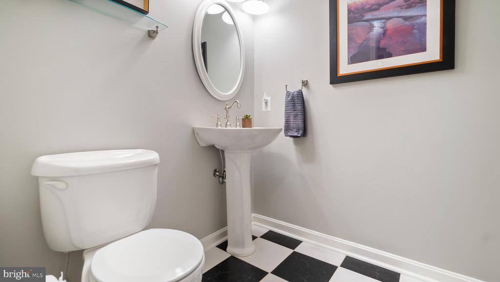 4940 Walkingfern Drive, Rockville, MD 20853