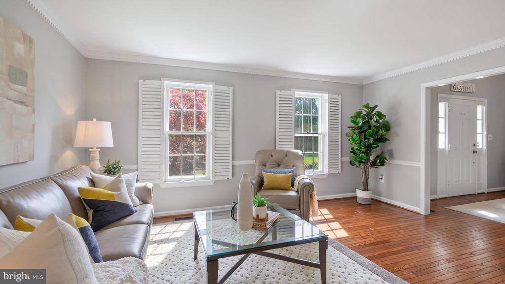 4940 Walkingfern Drive, Rockville, MD 20853