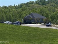 149 Hardinberry St, Oak Ridge, TN 37830