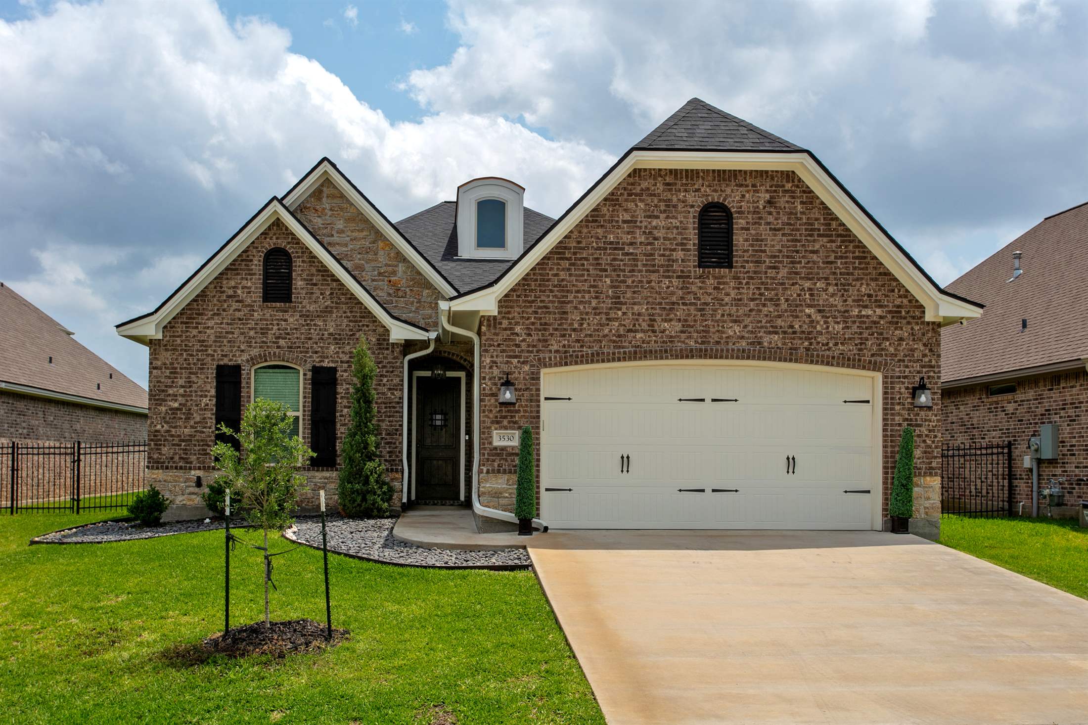 3530 Fairfax Green, Bryan, TX 77808