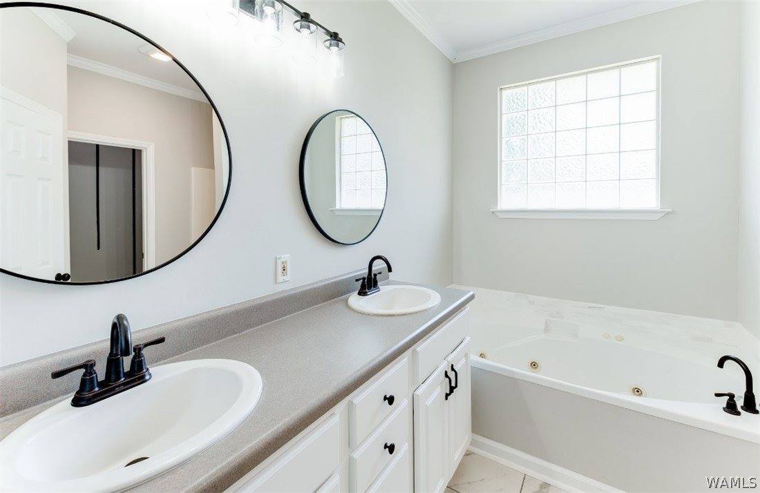 16290 Sand Creek, Moundville, AL 35474