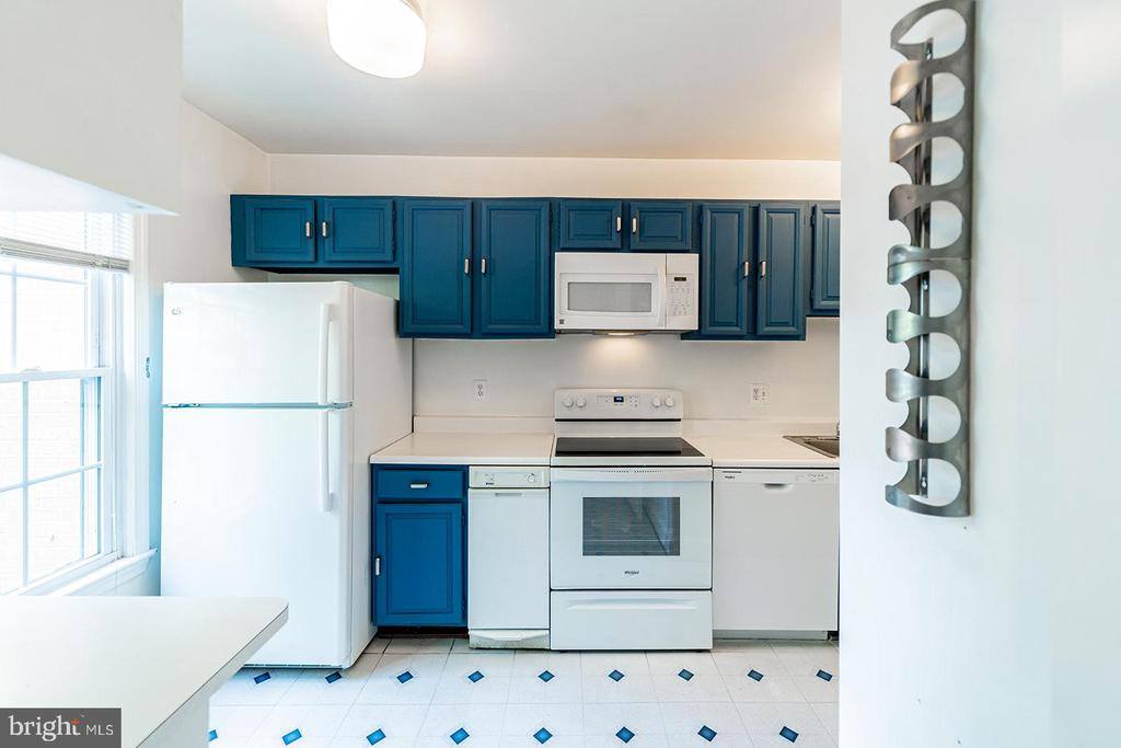 3237 Sutton Place NW, Washington, DC 20016