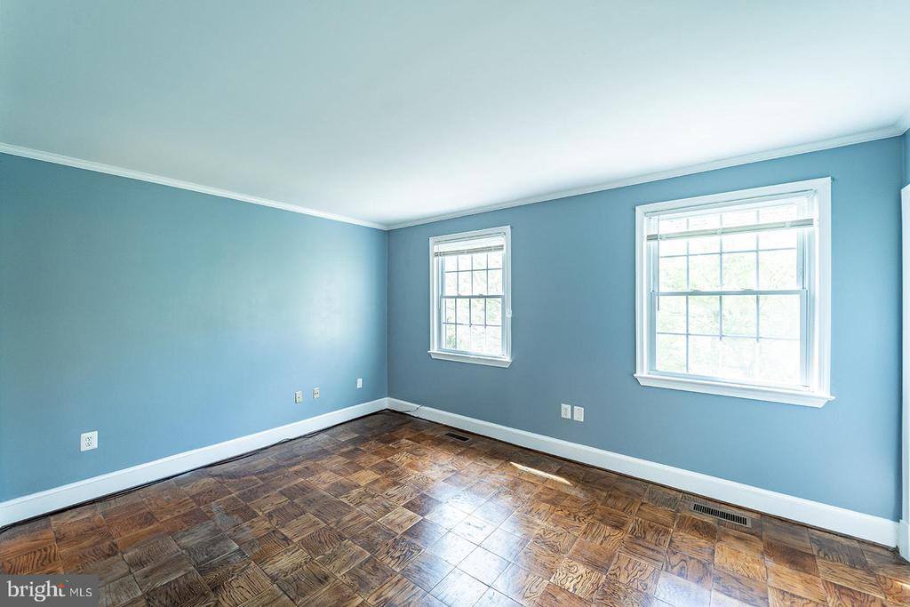 3237 Sutton Place NW, Washington, DC 20016