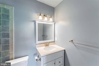 3237 Sutton Place NW, Washington, DC 20016