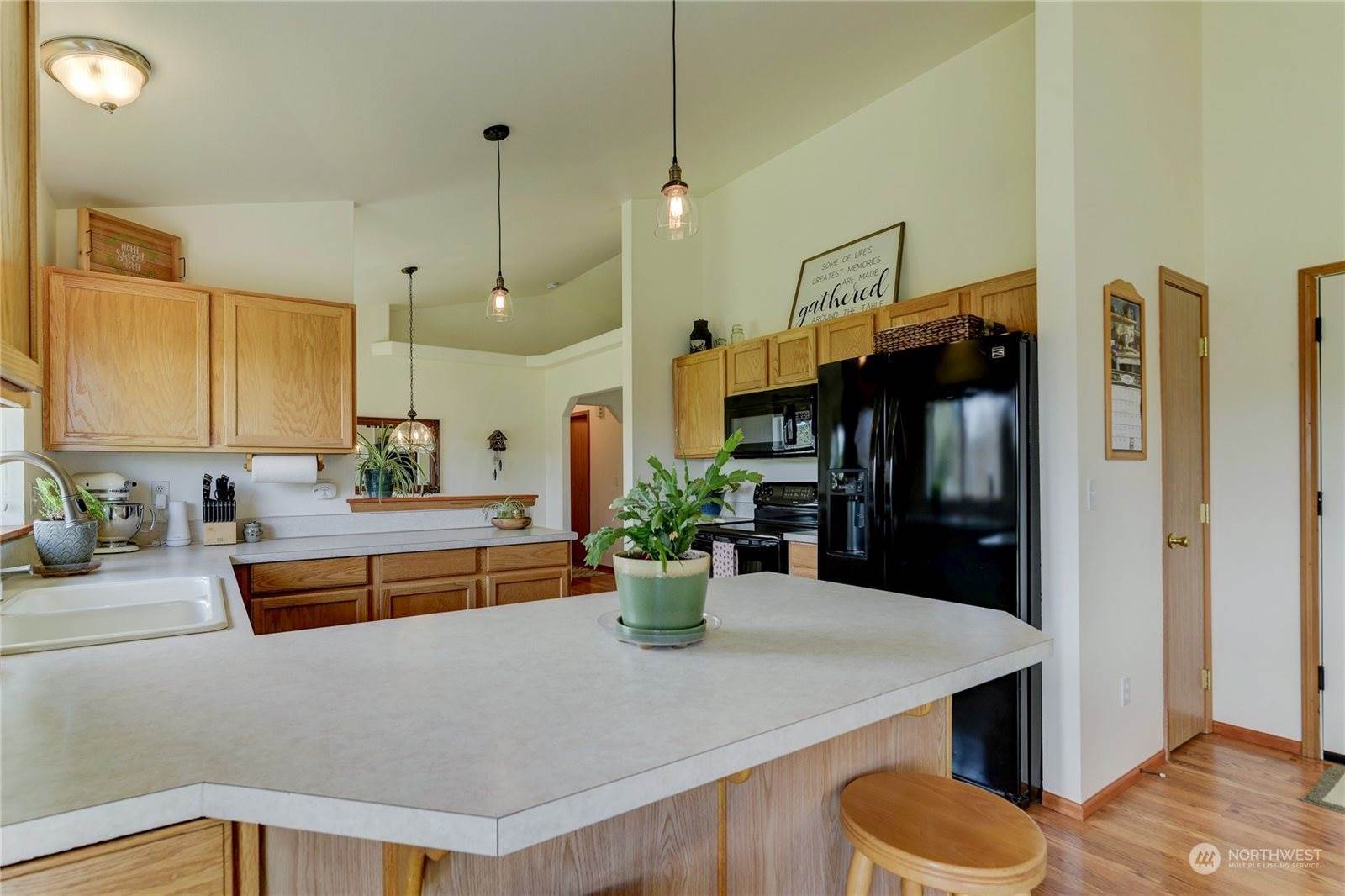 9425 180th Way SW, Rochester, WA 98579