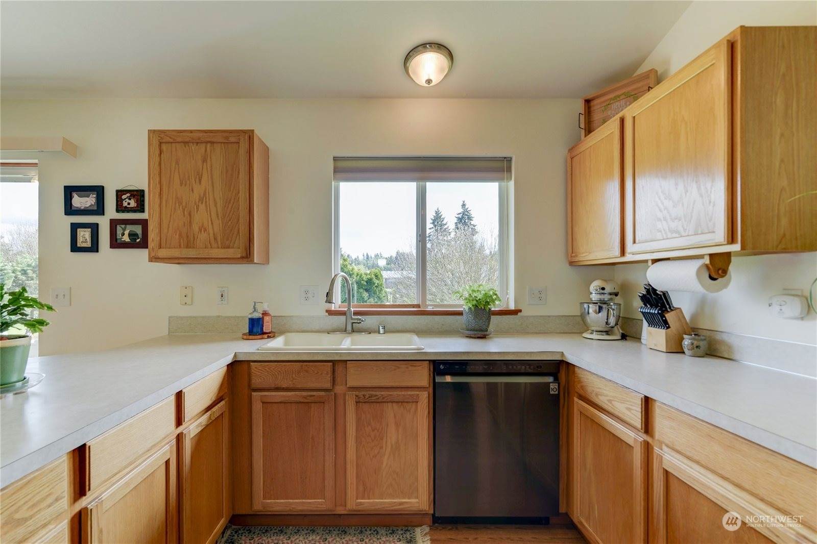 9425 180th Way SW, Rochester, WA 98579