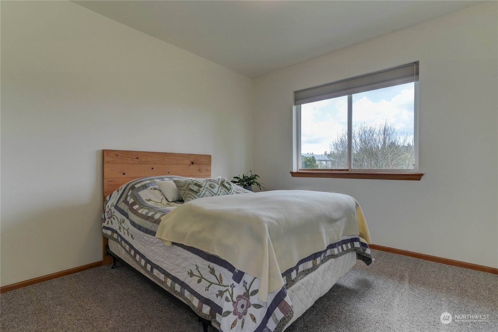 9425 180th Way SW, Rochester, WA 98579