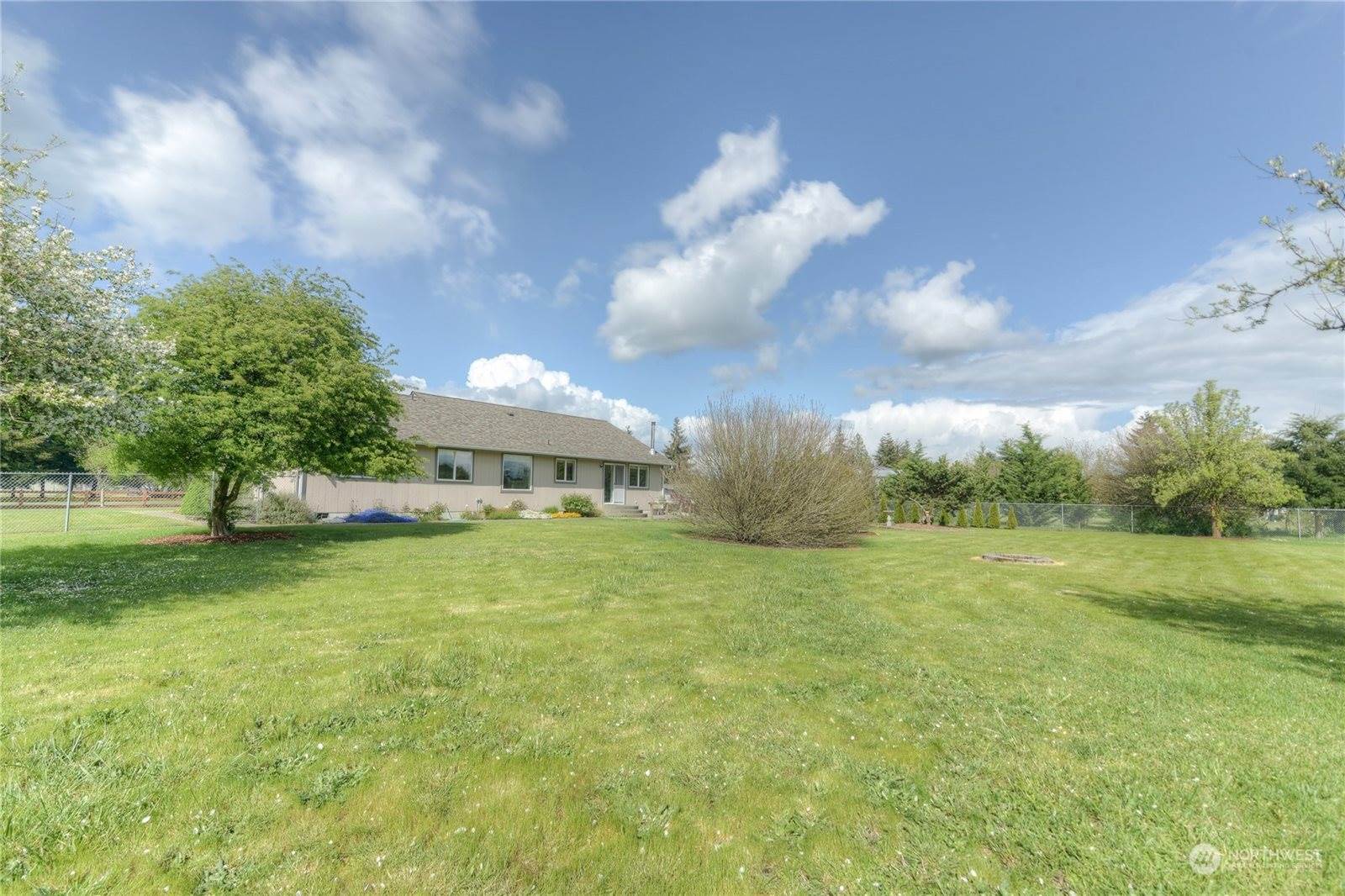 9425 180th Way SW, Rochester, WA 98579