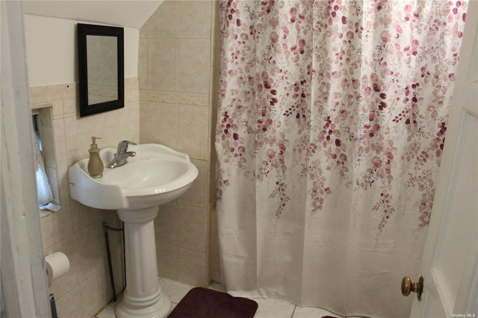 644 Brookside Avenue, Roosevelt, NY 11575