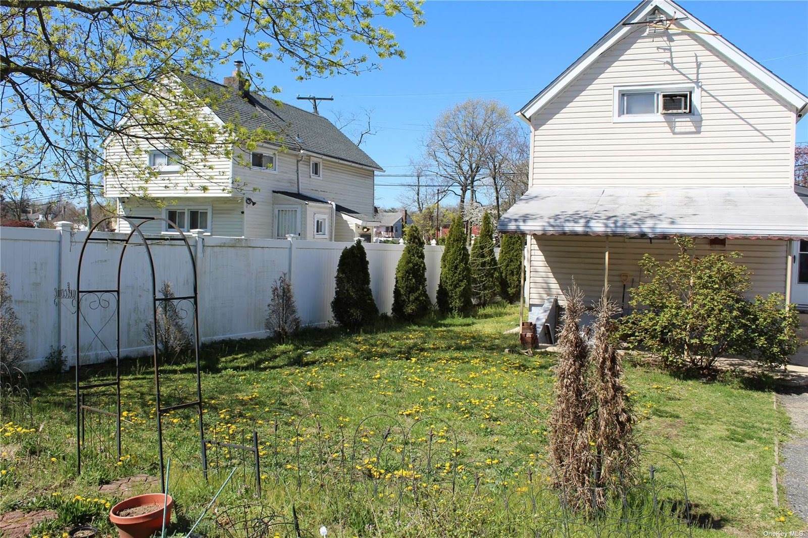 644 Brookside Avenue, Roosevelt, NY 11575