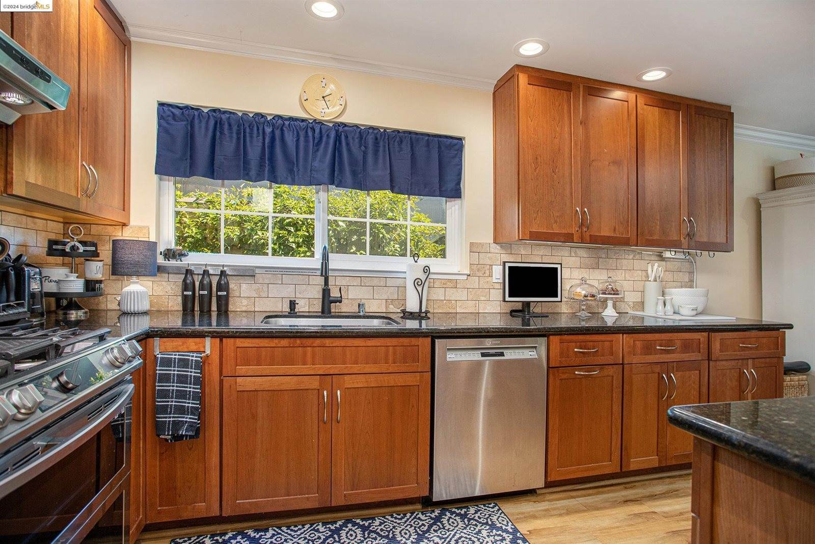 239 Donegal Way, Martinez, CA 94553