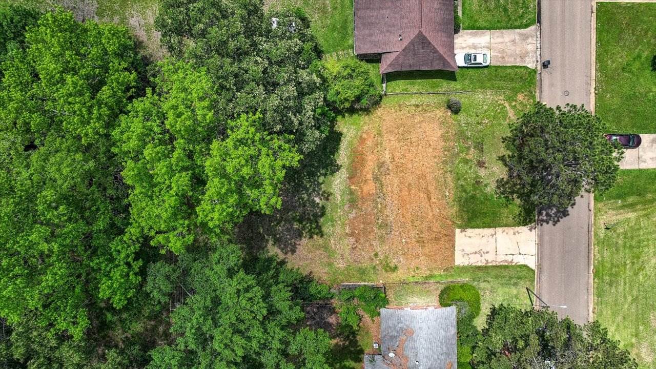 1207 Laurelwood Dr, Clinton, MS 39056