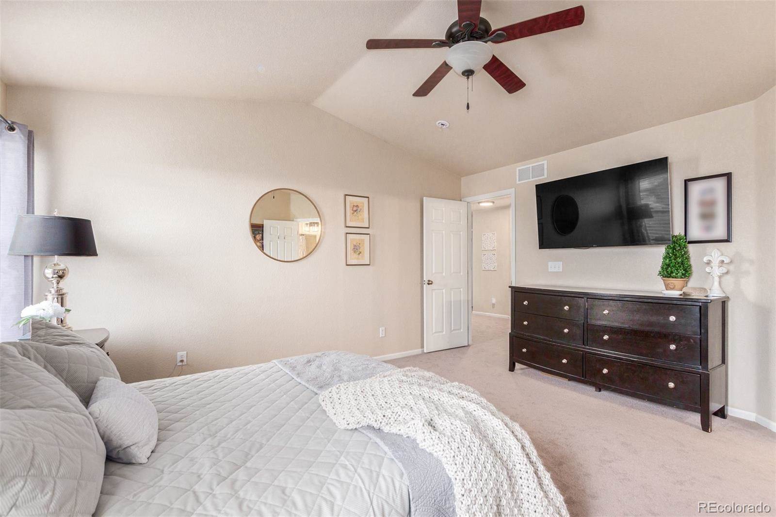 5722 Hickory Circle, Longmont, CO 80504