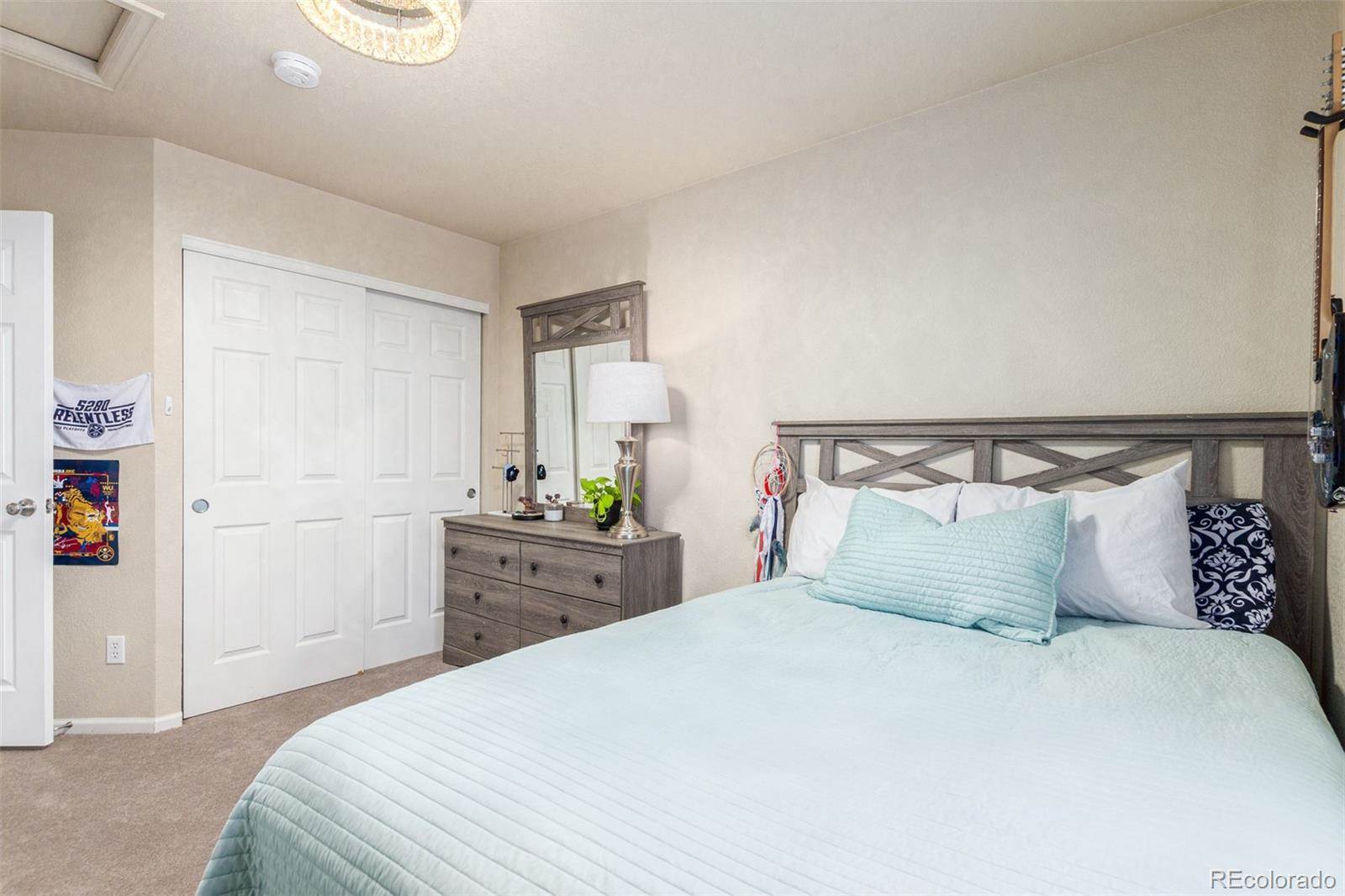 5722 Hickory Circle, Longmont, CO 80504