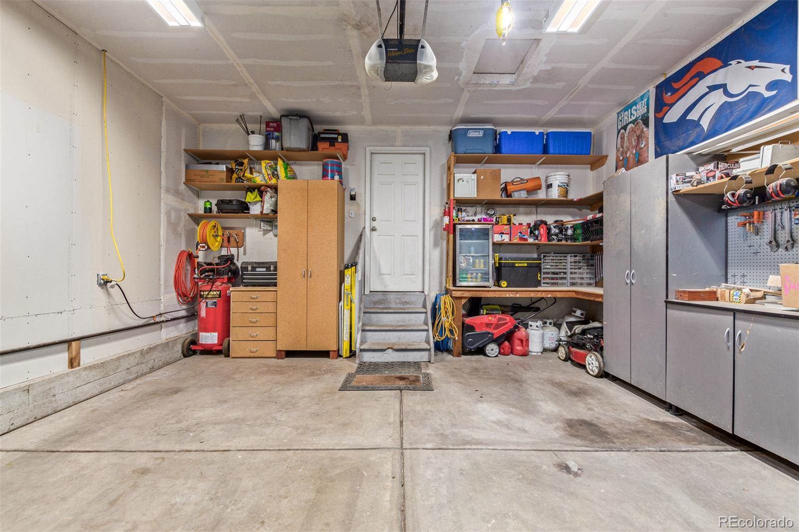 5722 Hickory Circle, Longmont, CO 80504