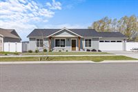 128 W Tennessee Ave, Post Falls, ID 83854