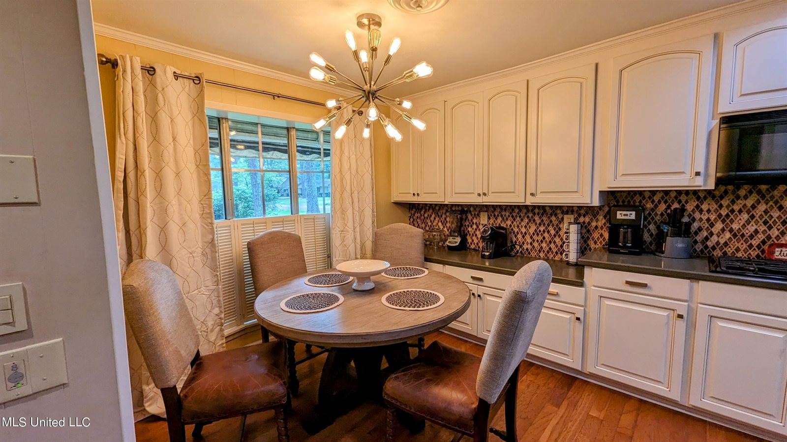 5365 Kaywood Drive, Jackson, MS 39211