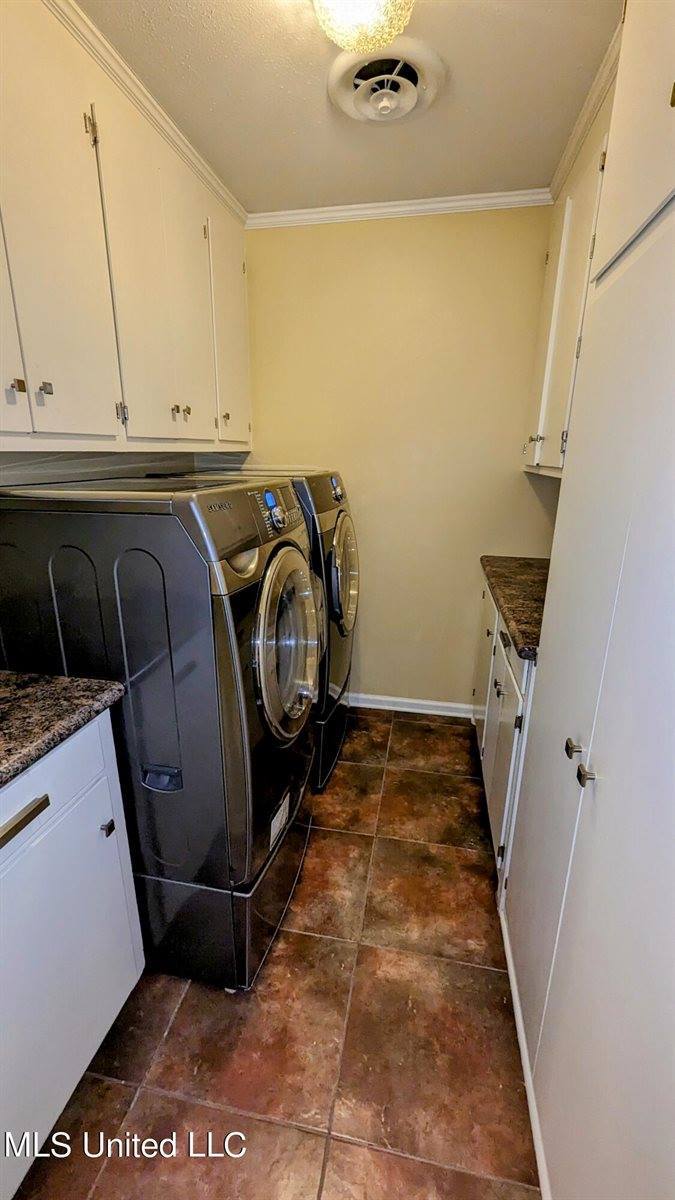 5365 Kaywood Drive, Jackson, MS 39211