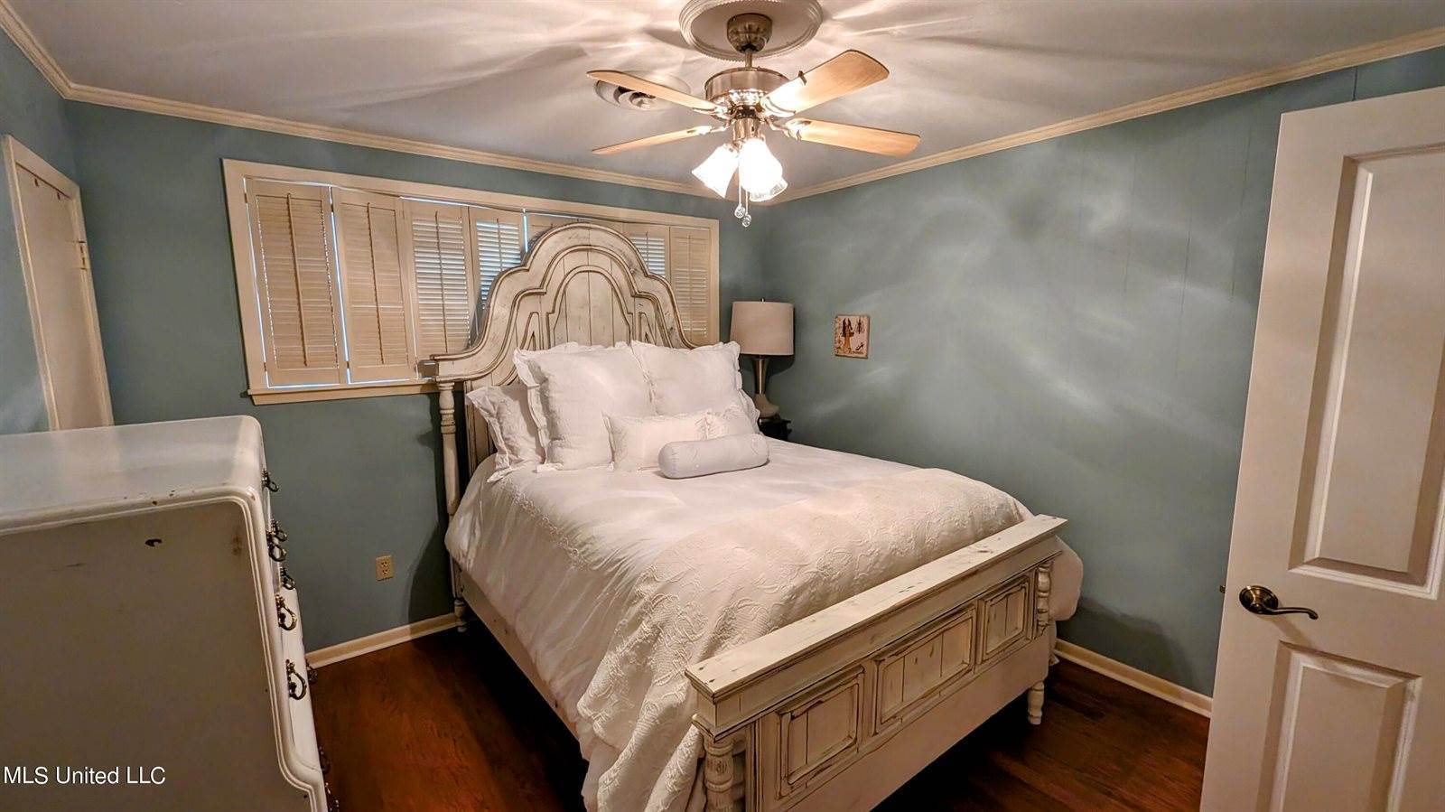 5365 Kaywood Drive, Jackson, MS 39211