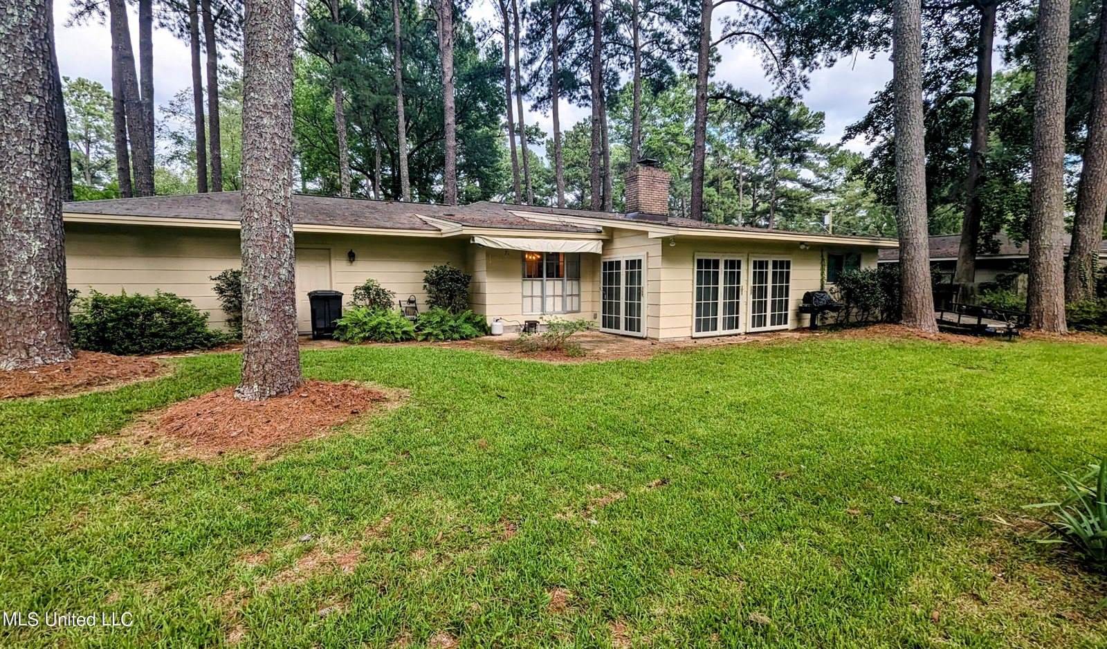 5365 Kaywood Drive, Jackson, MS 39211