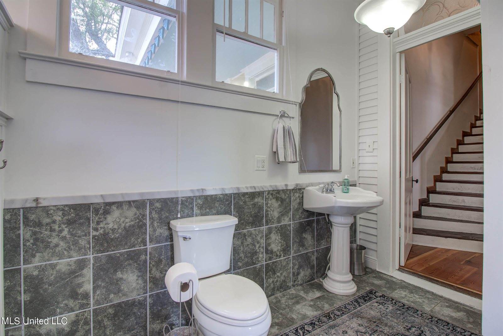 632 Howard Avenue, Biloxi, MS 39530