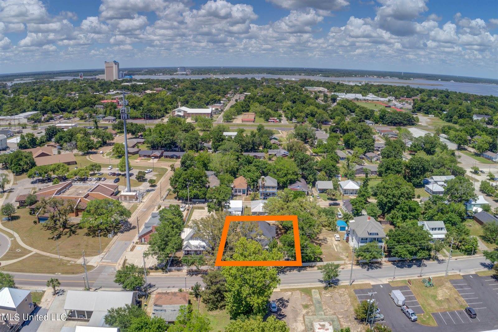 632 Howard Avenue, Biloxi, MS 39530