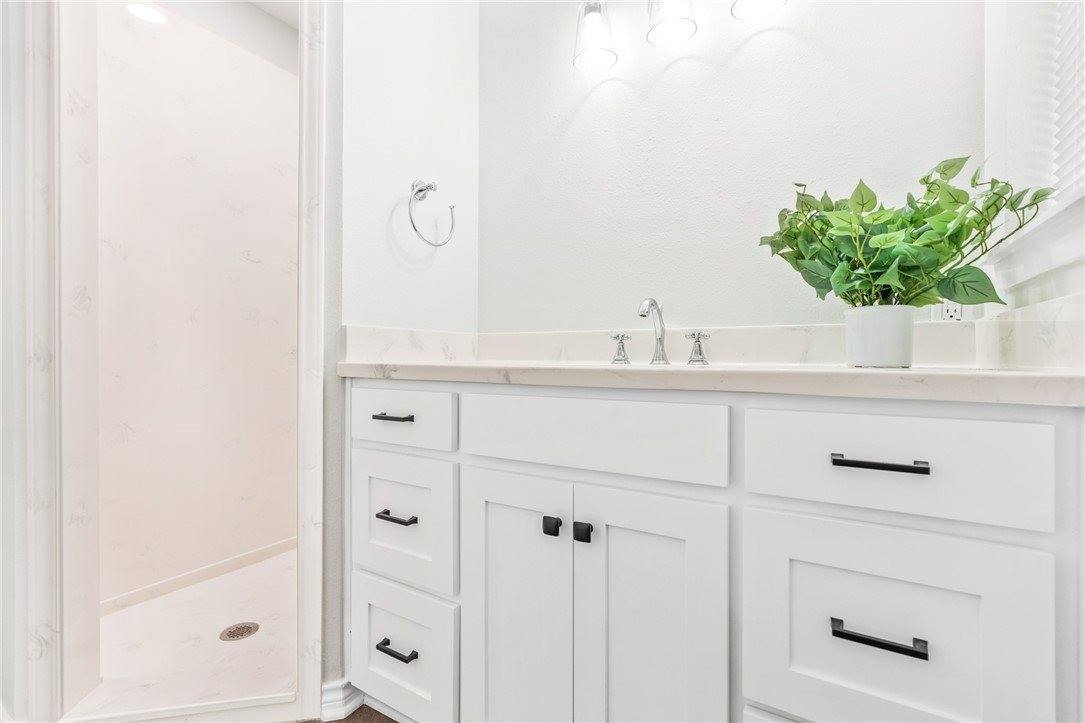 111 Clyde Street, Hillsboro, TX 76645