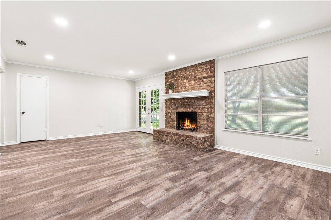 111 Clyde Street, Hillsboro, TX 76645